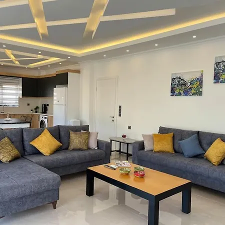 Kas'ta Barbeku Alanli, 4 Kisilik Villa-awz175 ヴィラ *
