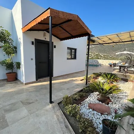 Kas'ta Barbeku Alanli, 4 Kisilik Villa-awz175 *
