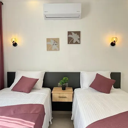 Kas'ta Barbeku Alanli, 4 Kisilik Villa-awz175 Villa Kaş