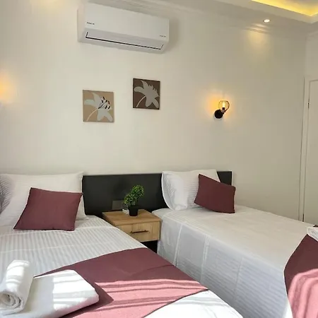 Kas'ta Barbeku Alanli, 4 Kisilik Villa-awz175 * Kaş