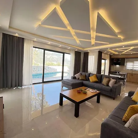 Kas'ta Barbeku Alanli, 4 Kisilik Villa-awz175 *